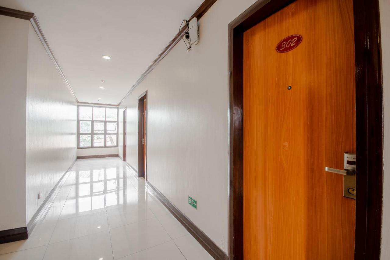Fuente Oro Business Suites Cebu Powered By Cocotel Buitenkant foto