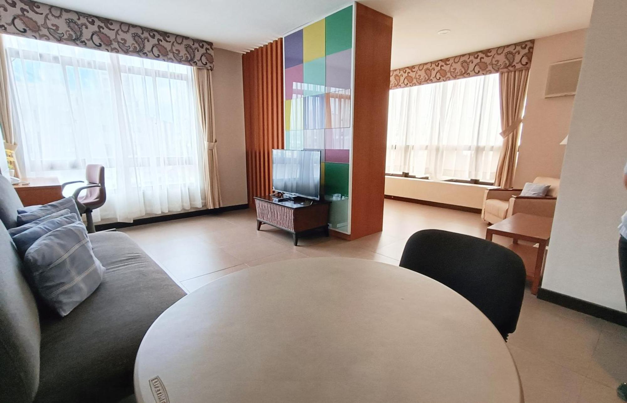 Fuente Oro Business Suites Cebu Powered By Cocotel Buitenkant foto