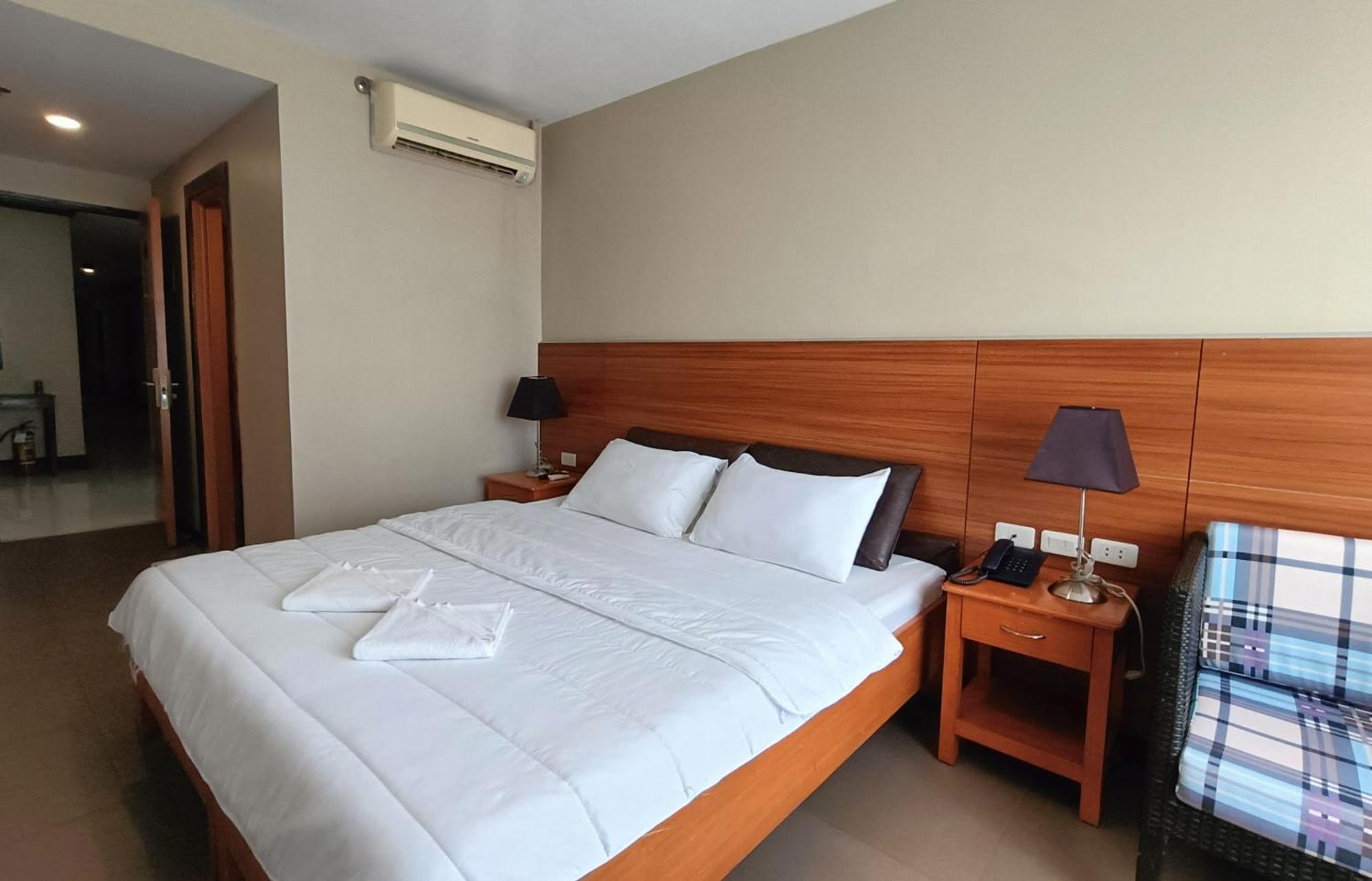Fuente Oro Business Suites Cebu Powered By Cocotel Buitenkant foto