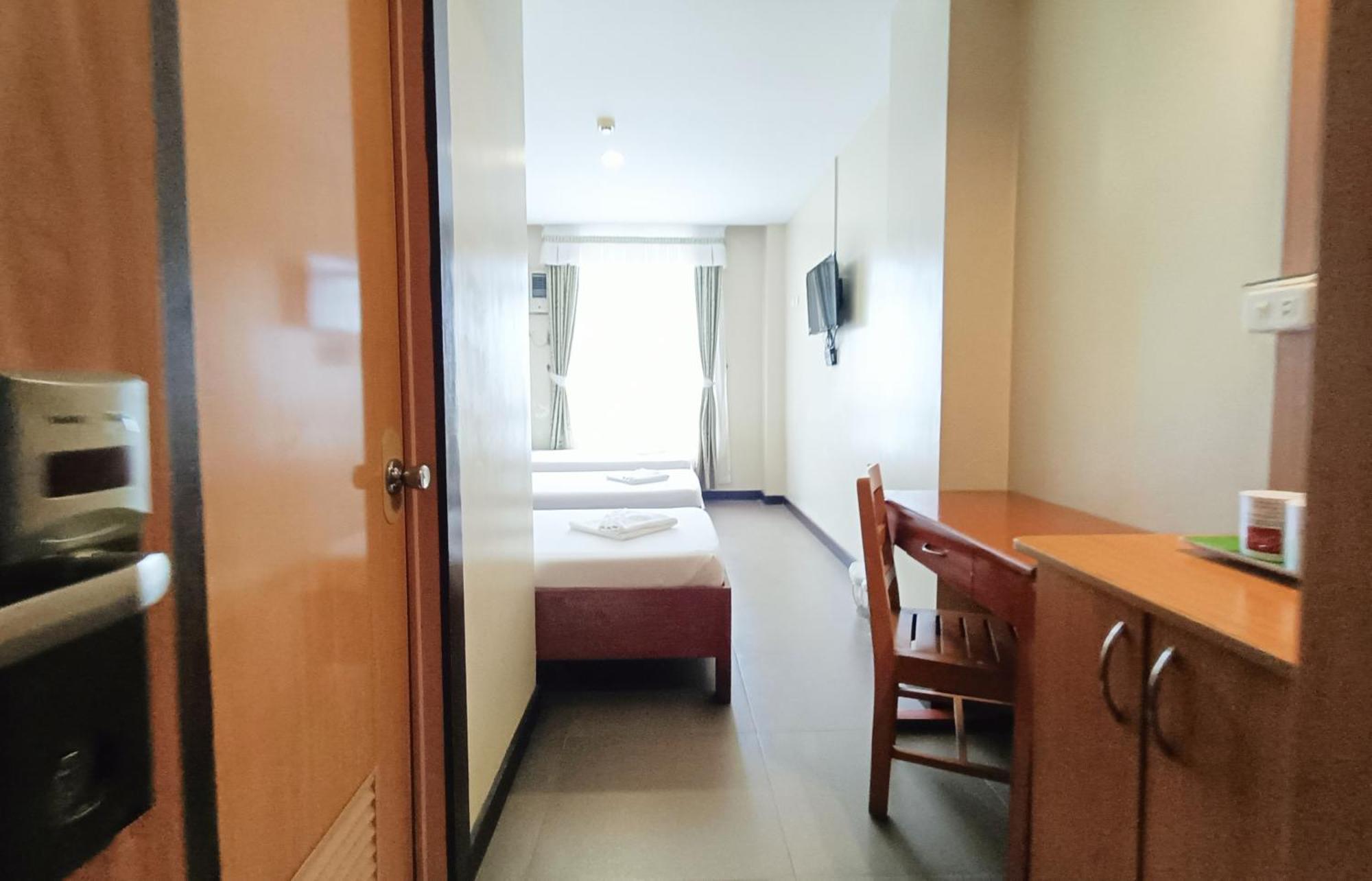 Fuente Oro Business Suites Cebu Powered By Cocotel Buitenkant foto