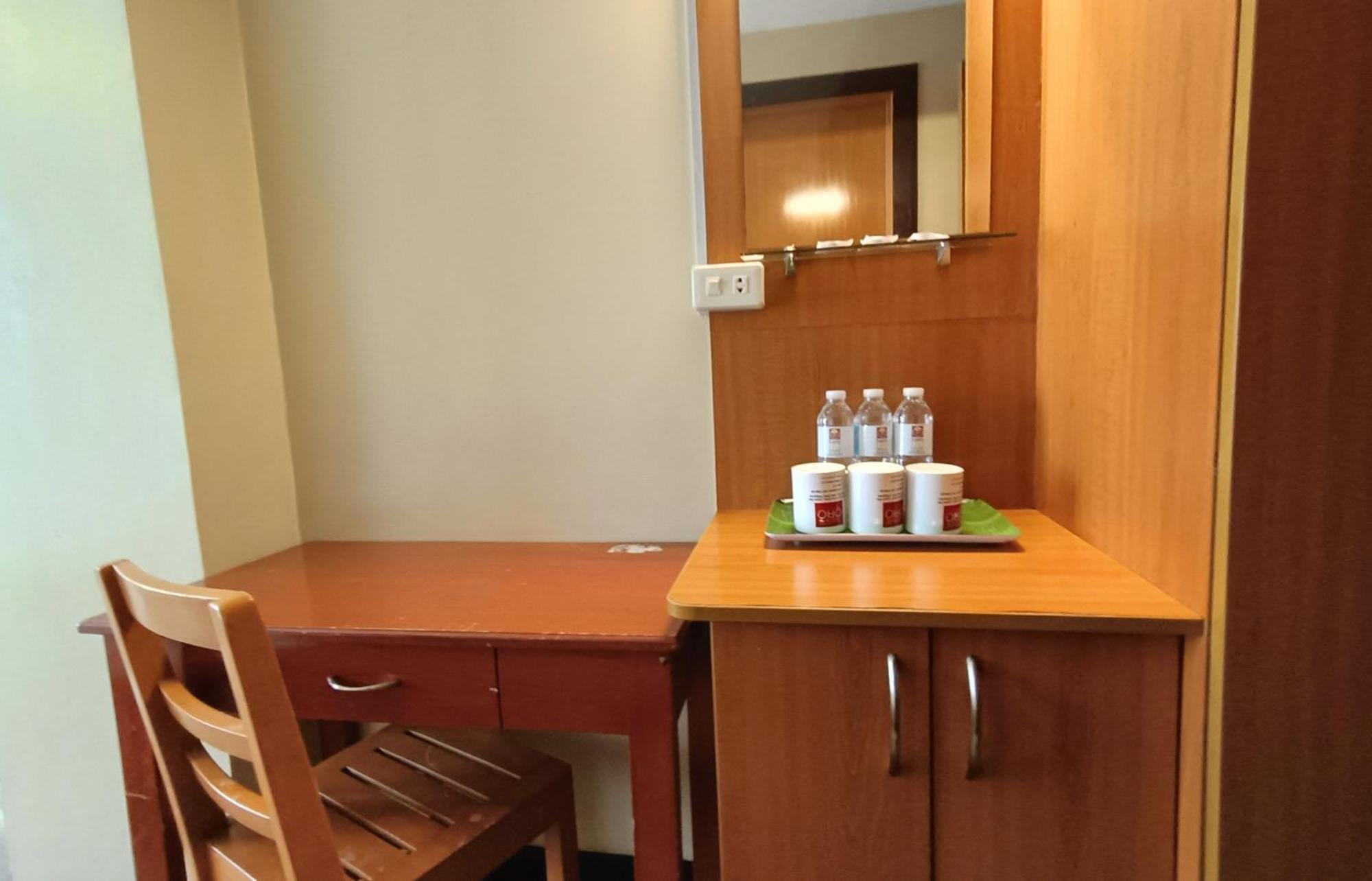 Fuente Oro Business Suites Cebu Powered By Cocotel Buitenkant foto